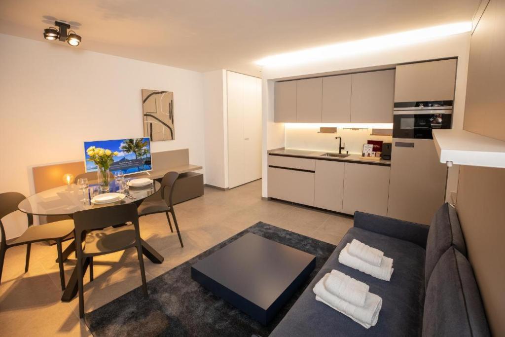 Suite Deluxe X4Pax Lumino - Bellinzona-By Easylife Swiss Exterior foto